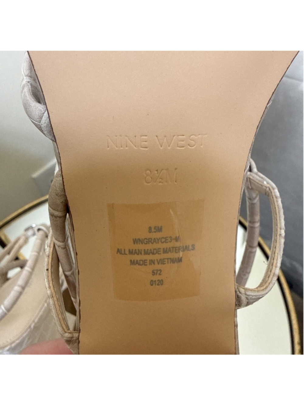 Nine West Gellar Block Heel Sandals Beige Taupe Crocodile Pattern Size 8.5 - Picture 4 of 6
